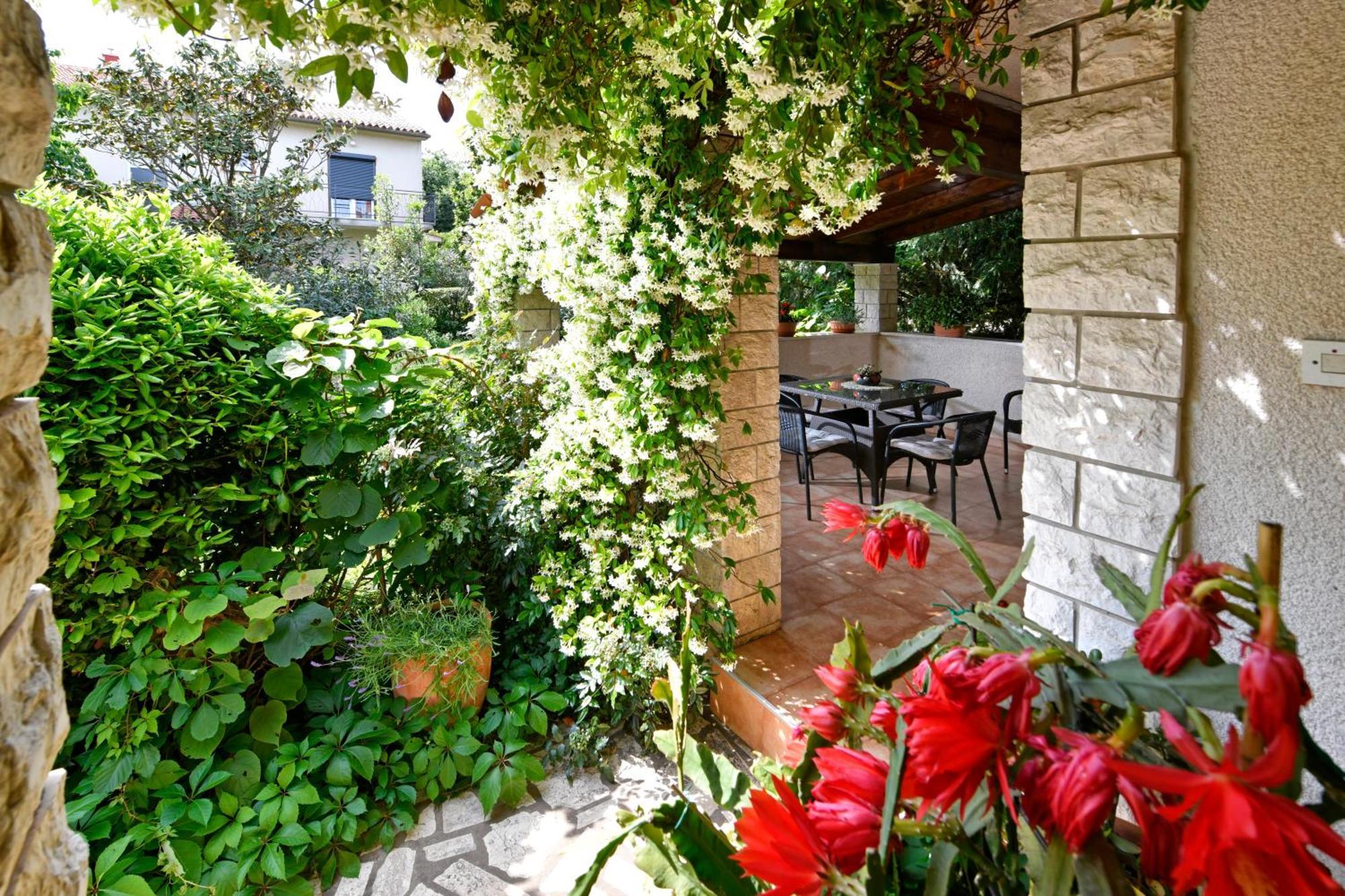 Apartment Slavica Vrvari Porec Bilik gambar