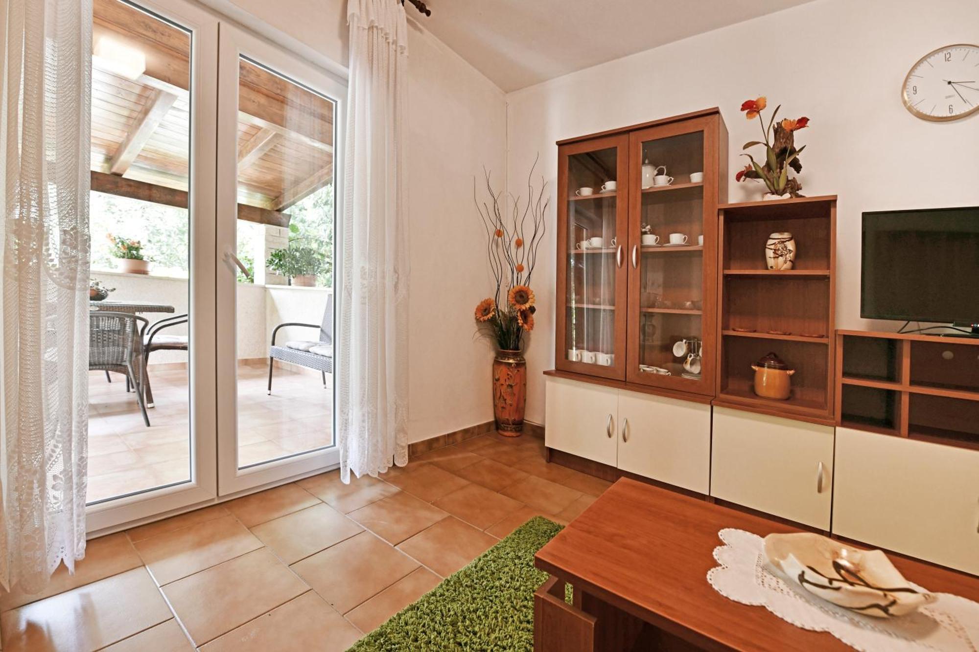 Apartment Slavica Vrvari Porec Bilik gambar
