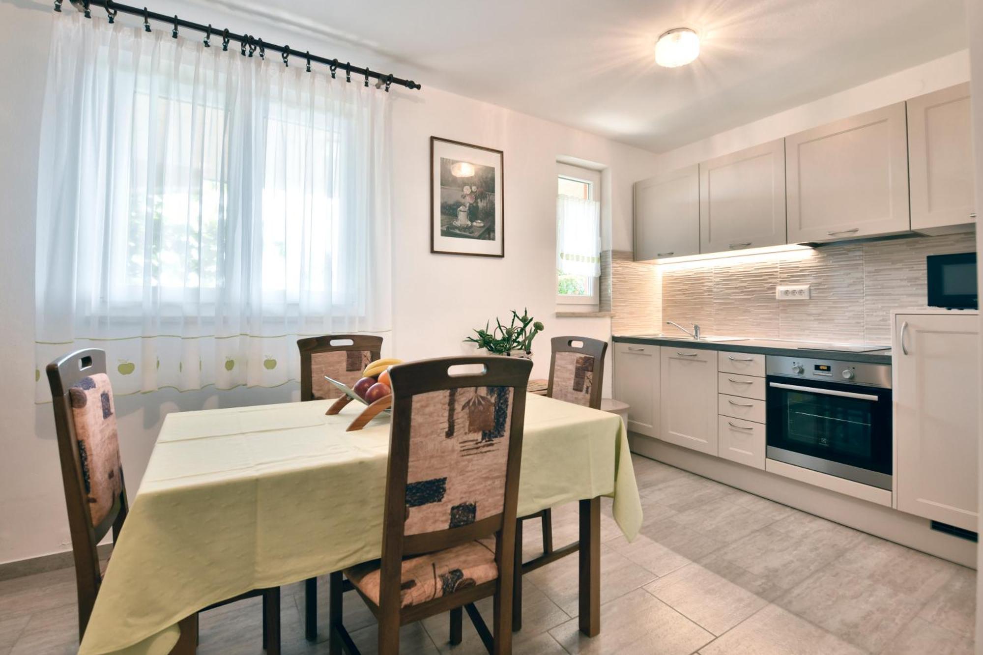 Apartment Slavica Vrvari Porec Bilik gambar